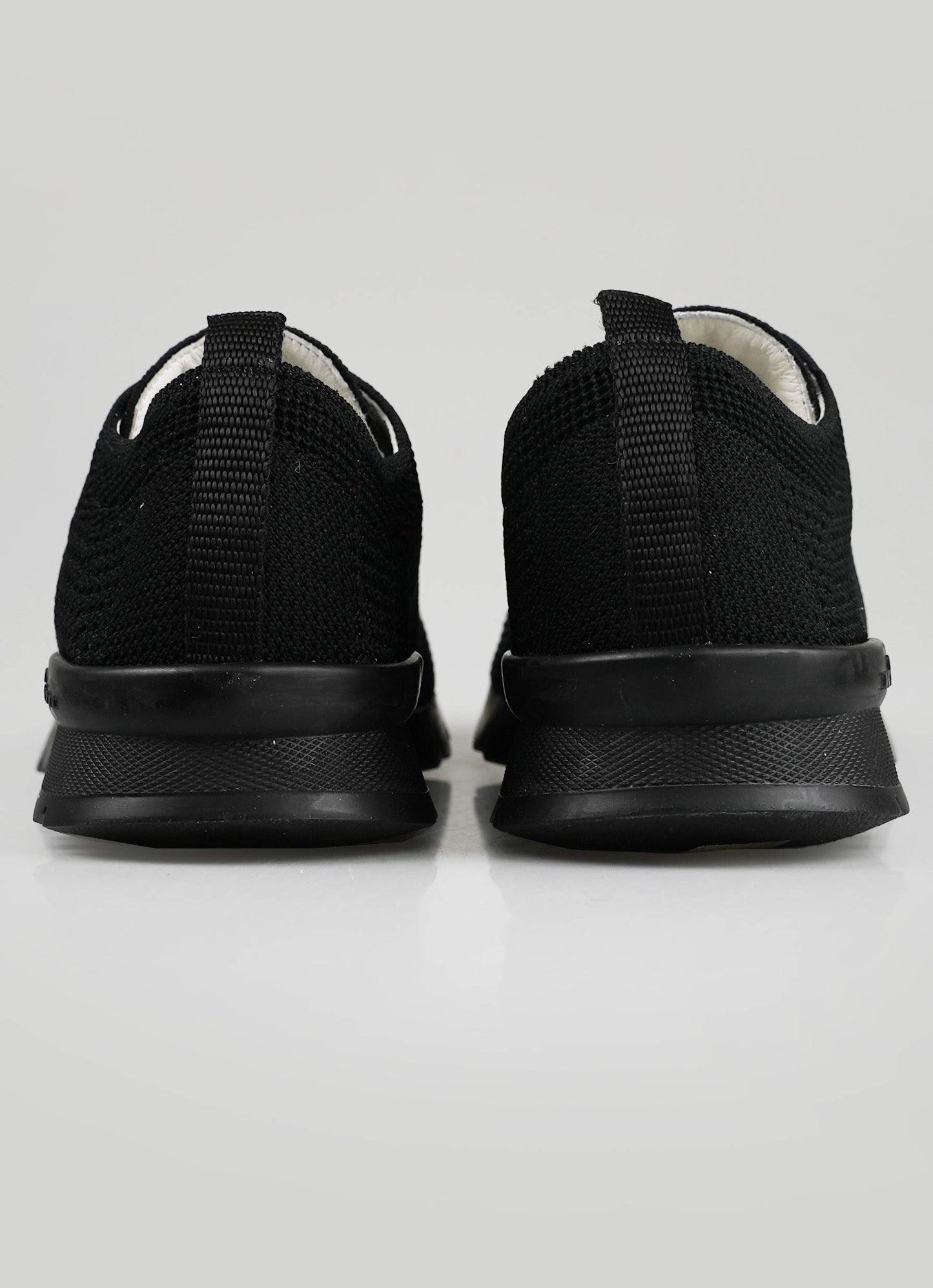 Kiton Schwarze Sneaker aus Baumwolle Ea