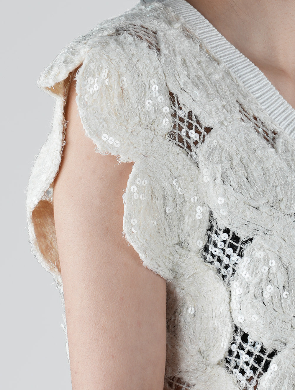 Brunello cucinelli baltas linas šilkas pa megztinis v-kaklo moteris
