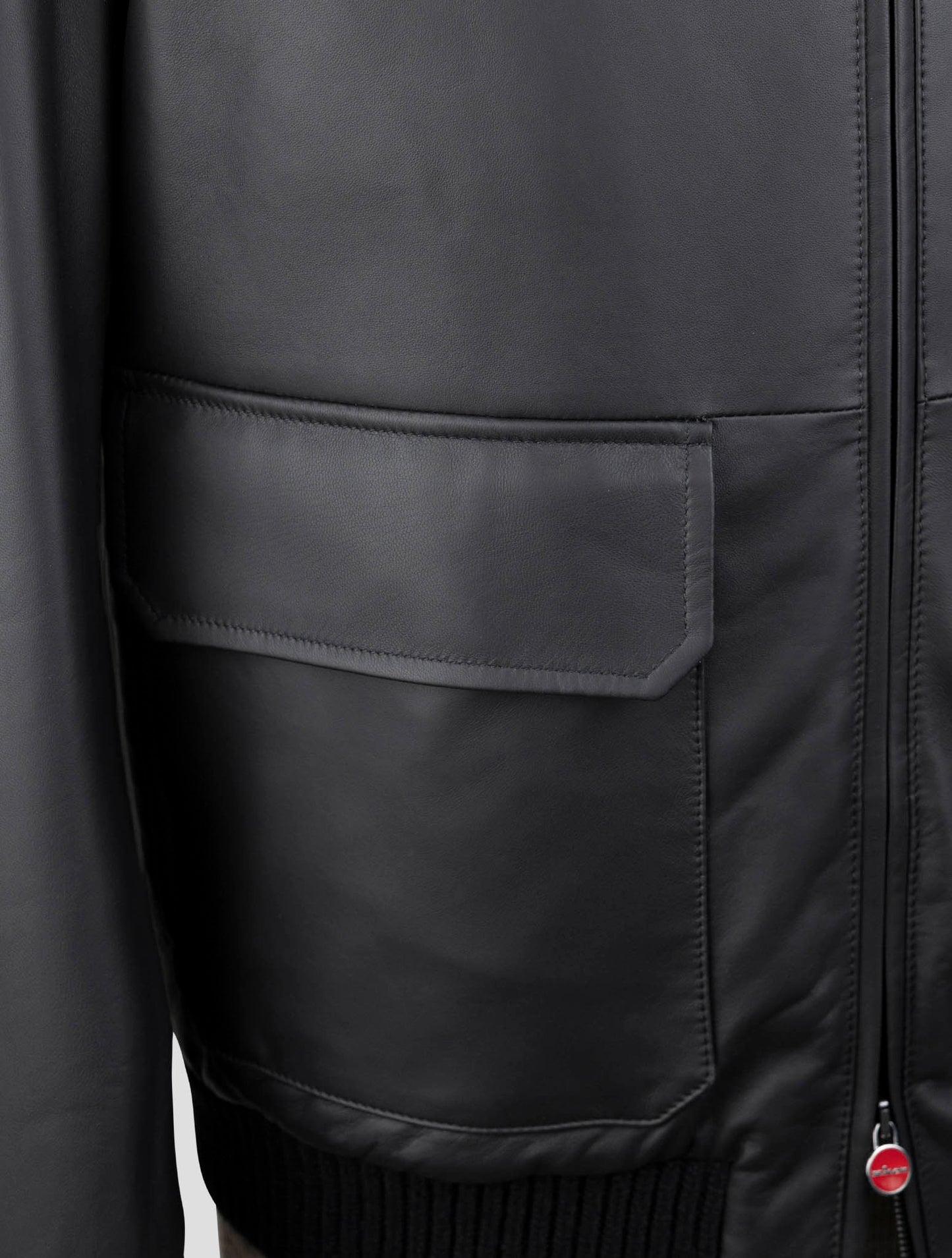 מעיל טלה מעור שחור של קיטון