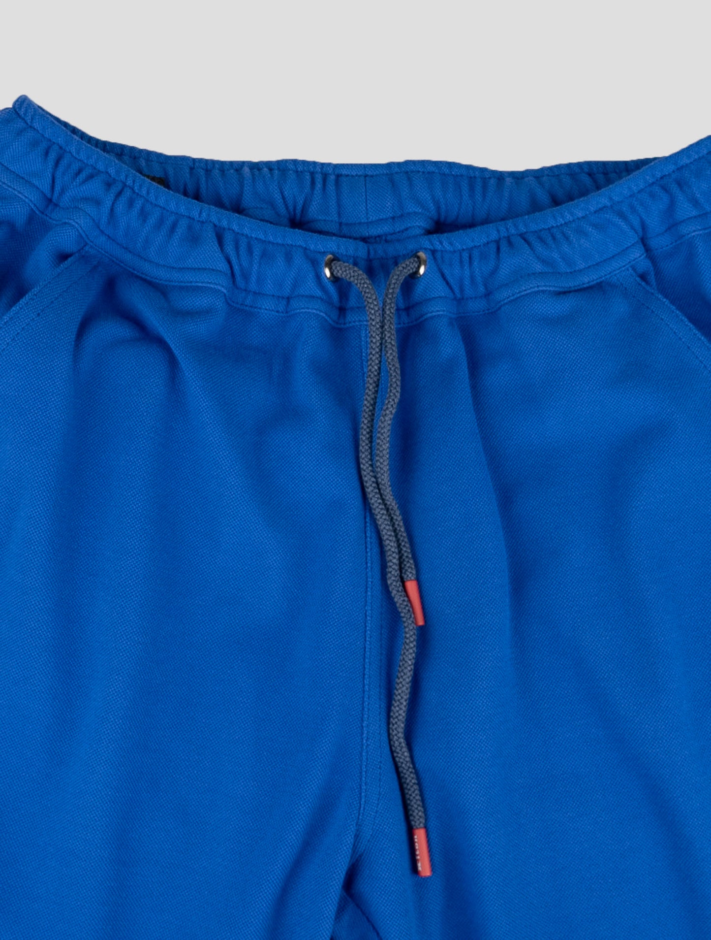 Traje a juego Kiton-Gris Mariano y azul pantalones cortos chándal