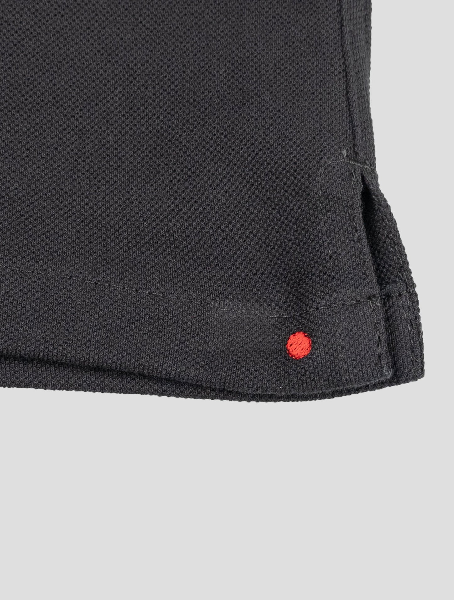 Kiton Matching Outfit-Graue Umbi und schwarze kurze Hosen Trainings anzug