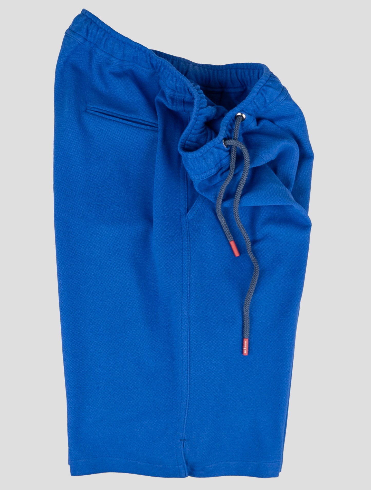 Kiton Matching Outfit-Schwarze Umbi und blaue Kurzhose Trainings anzug