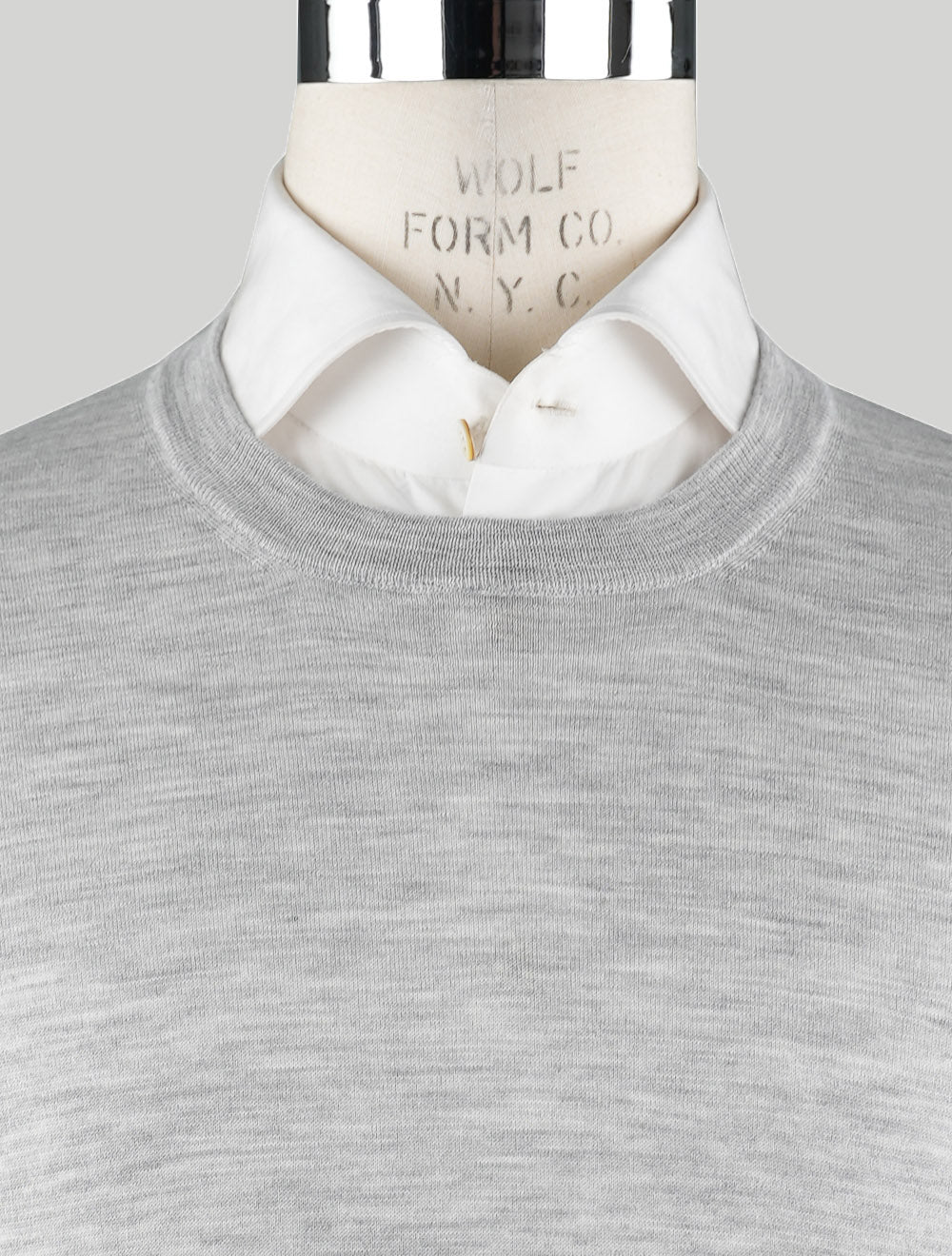 Brunello Cucinelli Jersey gris de lana virgen y cachemir con cuello redondo