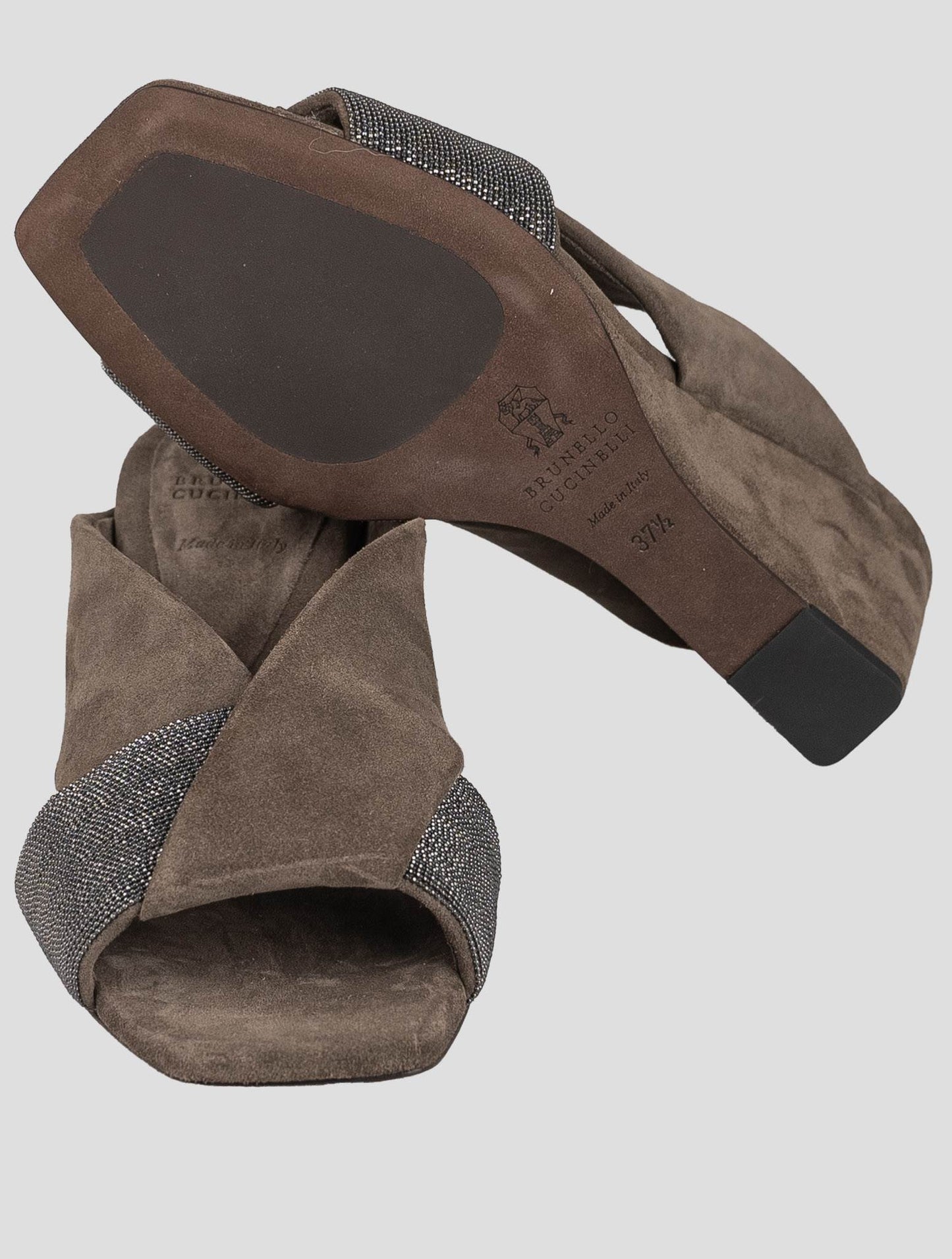 Sandalias de tacón de cuero marrón claro de Brunello Cucinelli