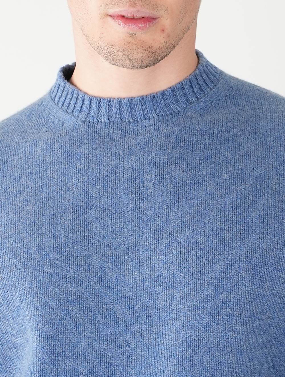 Cesare attolini mėlynas kašmyras megztinis įgulos kaklas