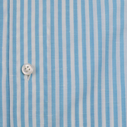 Cesare Attolini Chemise en coton lin blanc bleu clair