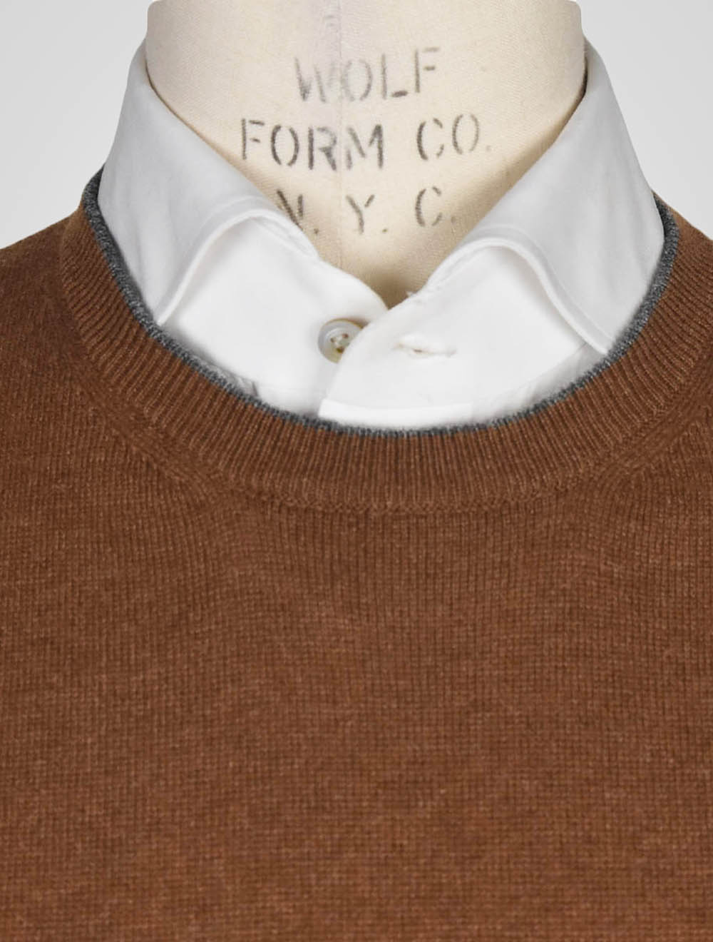 Коричневый кашемировый свитер Fioroni с круглым вырезом